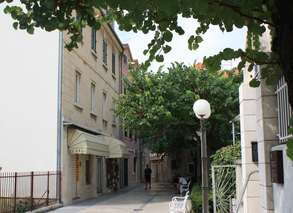 Property building, Off site, Area and facilities