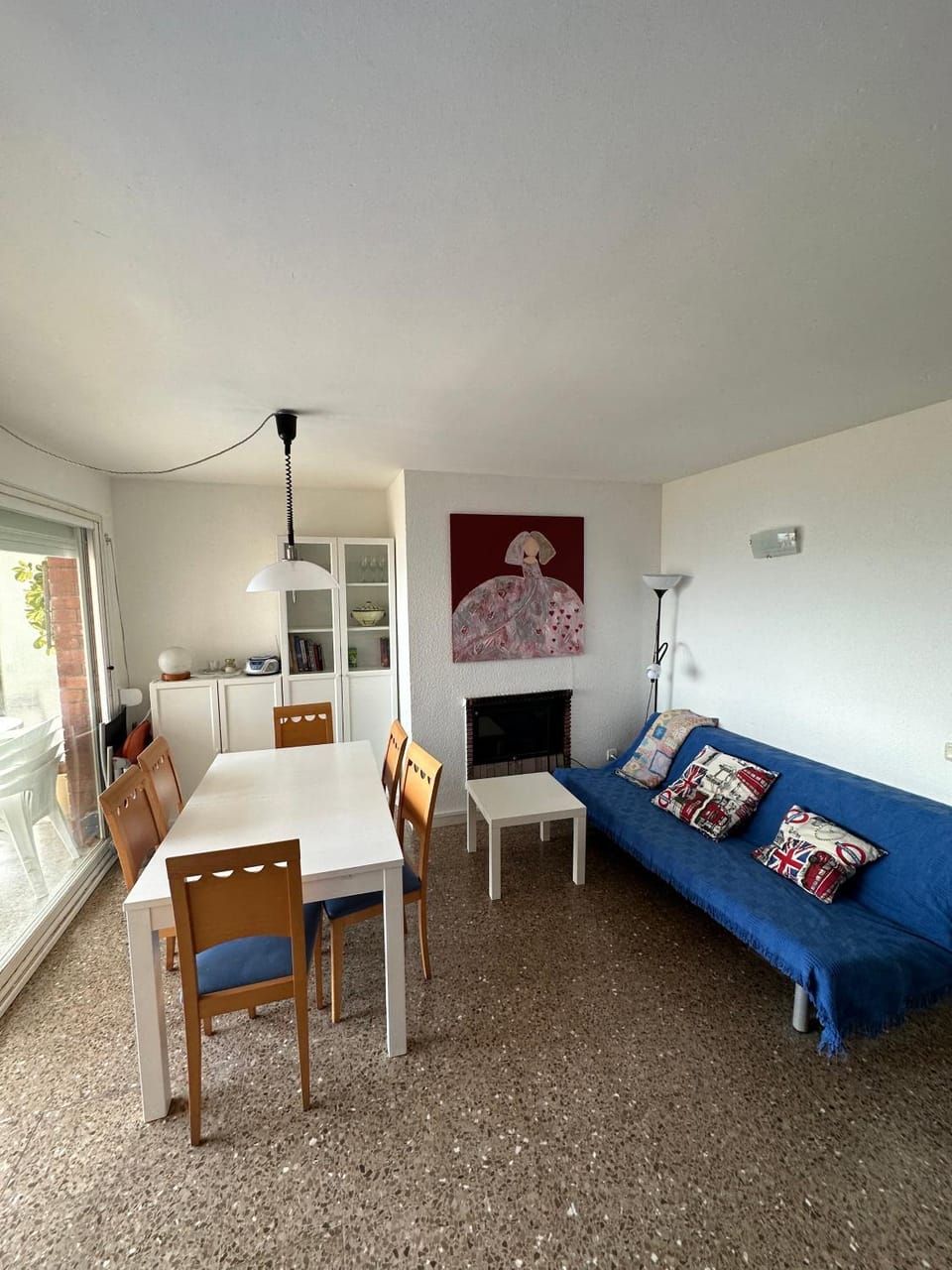 Living room, Dining area