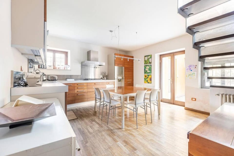 Kitchen or kitchenette, Photo of the whole room, Dining area, minibar, pet friendly