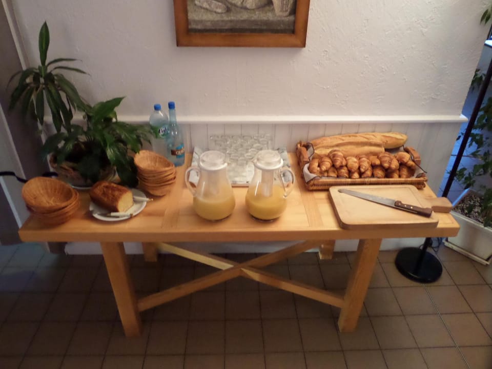 Food and drinks