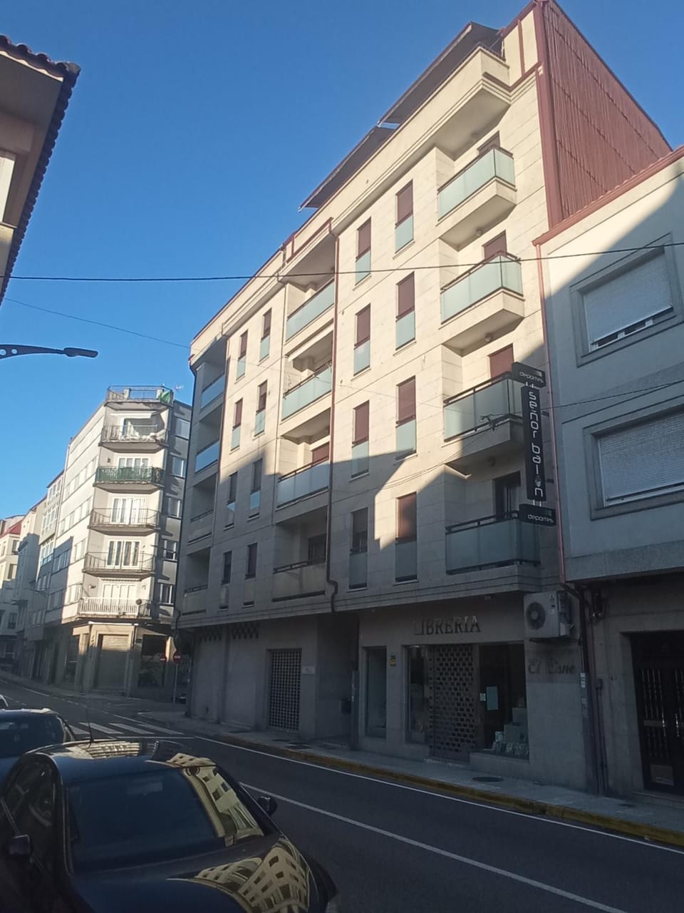 Property building, Street view