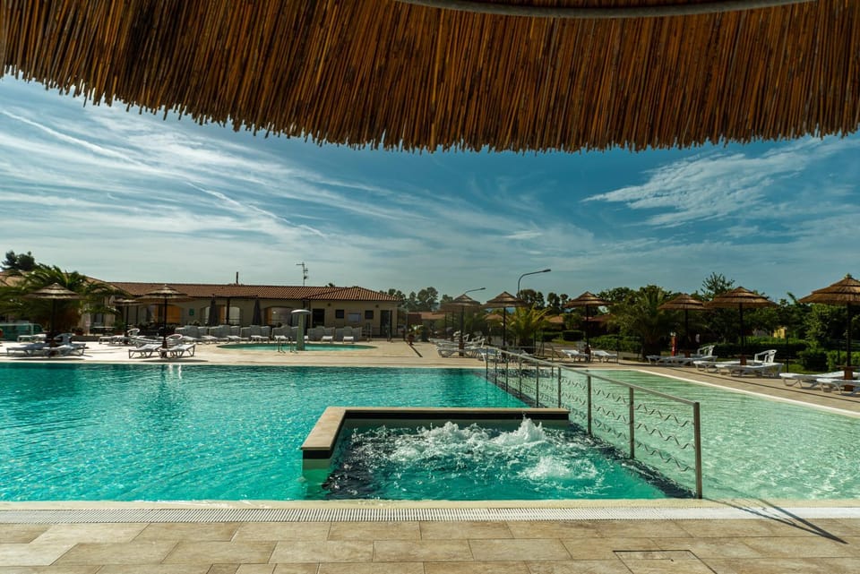 Swimming pool, Swimming pool