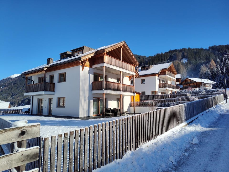 Property building, Winter