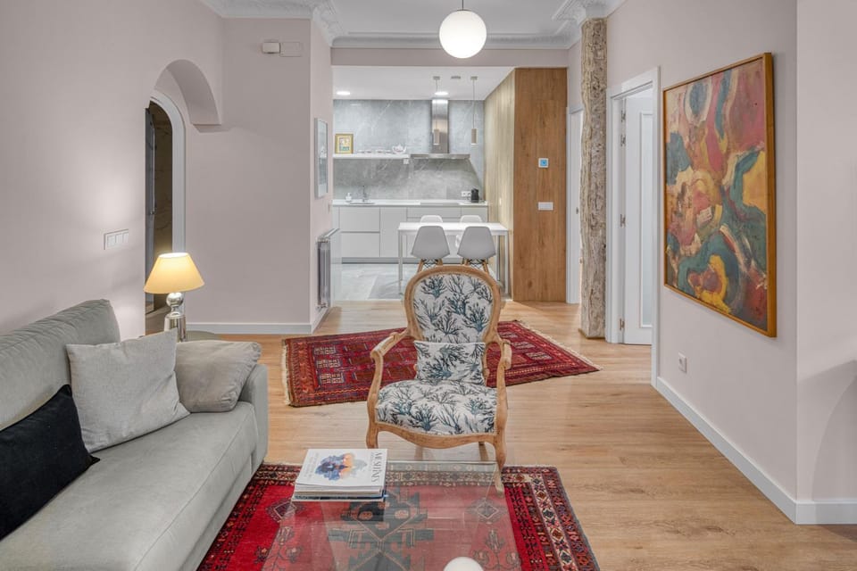 Kitchen or kitchenette, Living room