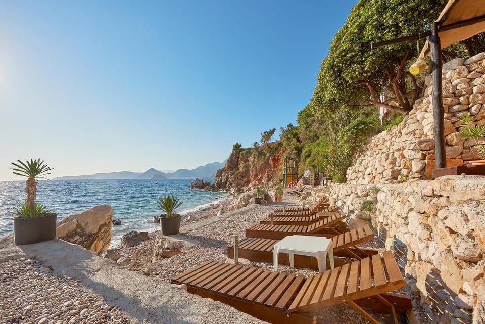 House with Garden &Sauna, 15-Min Walk to the Beach Villa in Budva Municipality