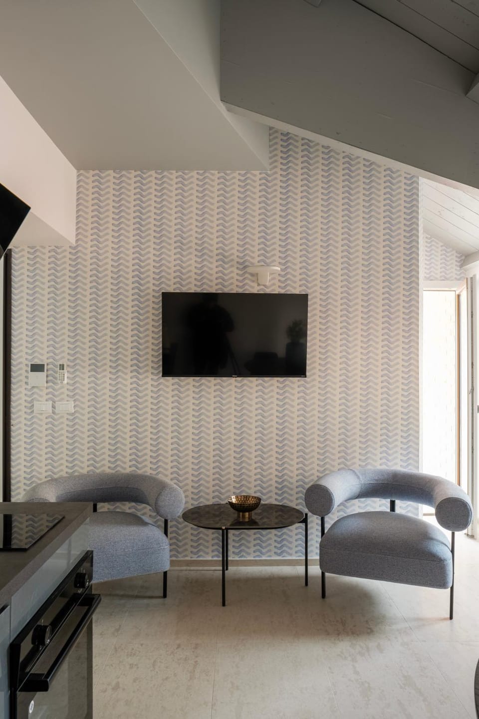 Communal lounge/ TV room