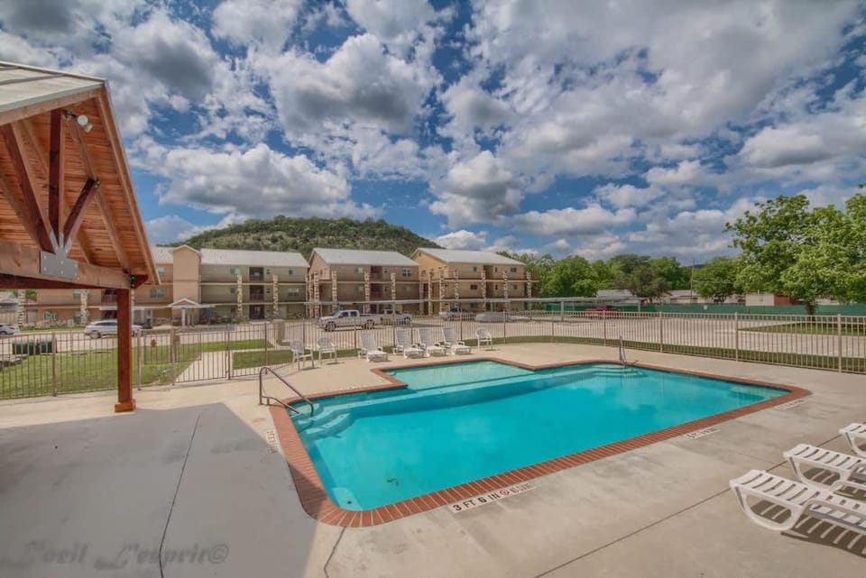RG 111 Guadalupe Fortress of Awesome House in Canyon Lake