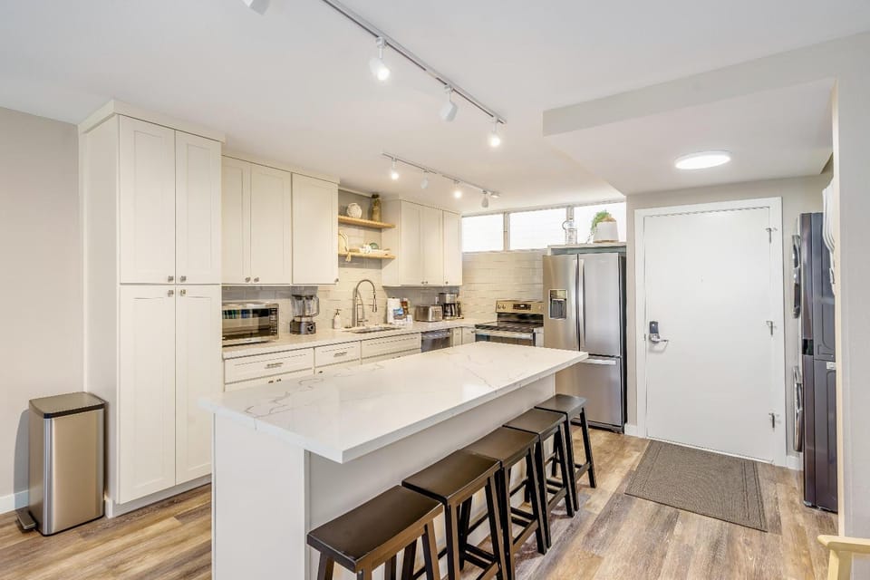 A-304 Haleakala Shores Apartment in Kamaole