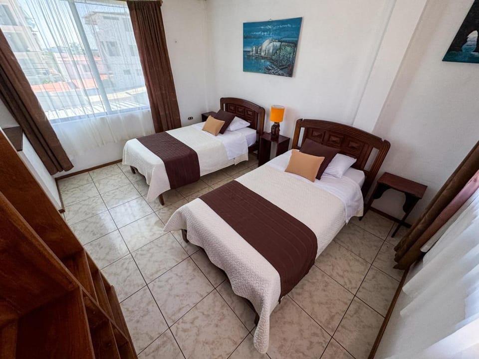 Bed, Bedroom, wardrobe, air conditioner
