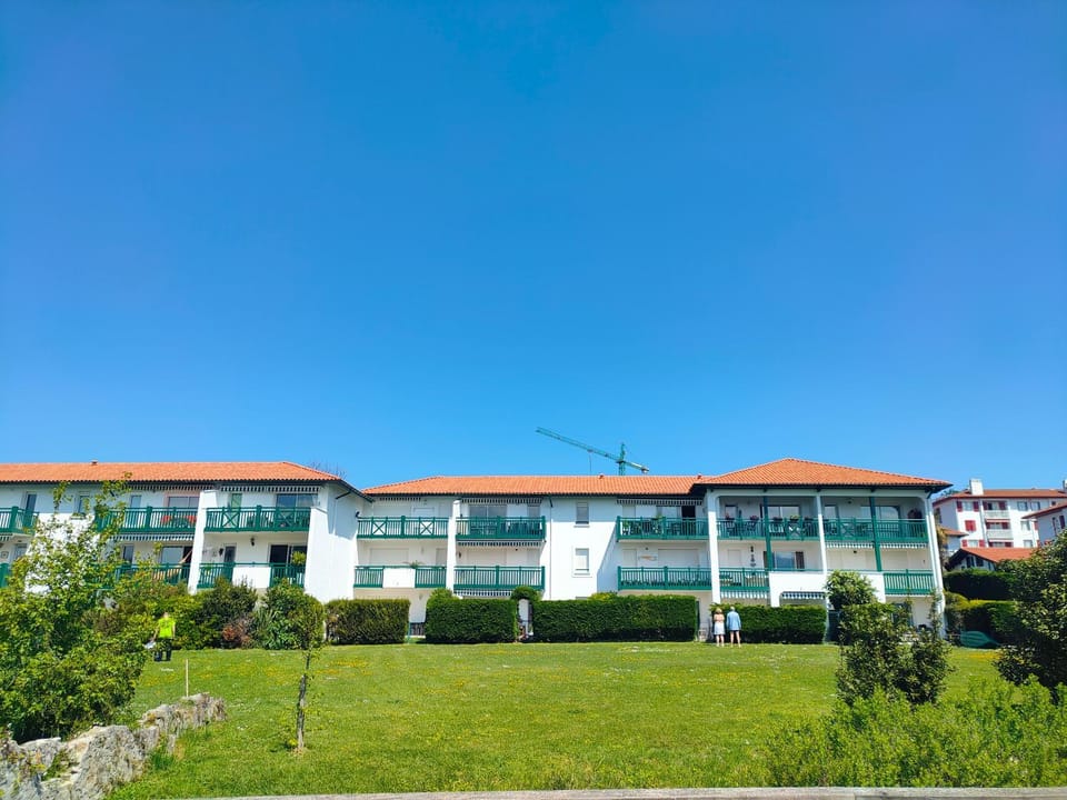 Property building, Day, Garden, Garden view