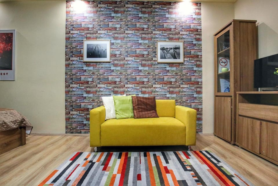 Seating area, Bedroom