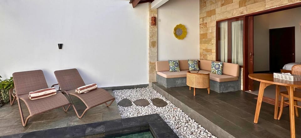 Seating area, Dining area