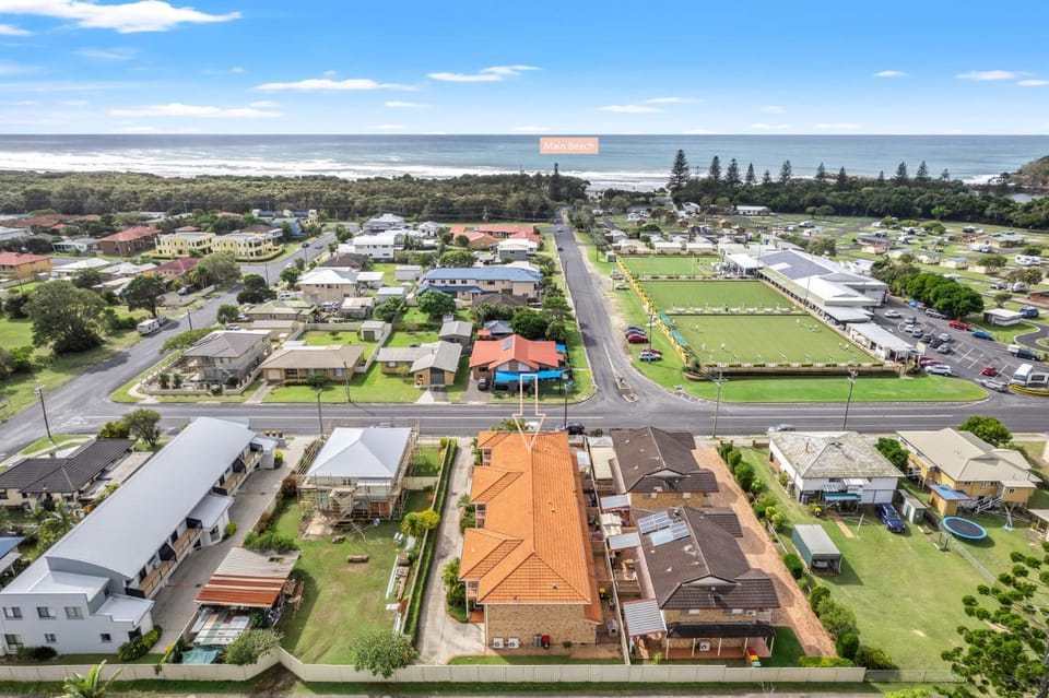 Sea view, Street view, Location