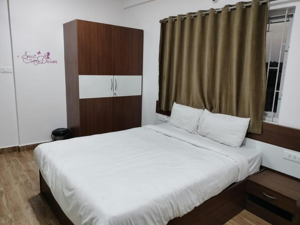 Bed, Bedroom, wardrobe