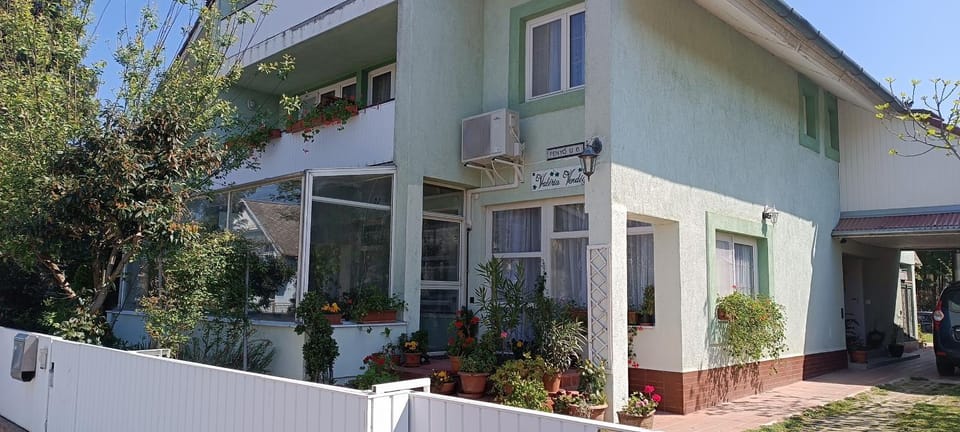 Valéria Vendégház Hévíz Bed and Breakfast in Hévíz