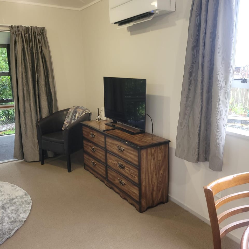 TV and multimedia, Evening entertainment, air conditioner