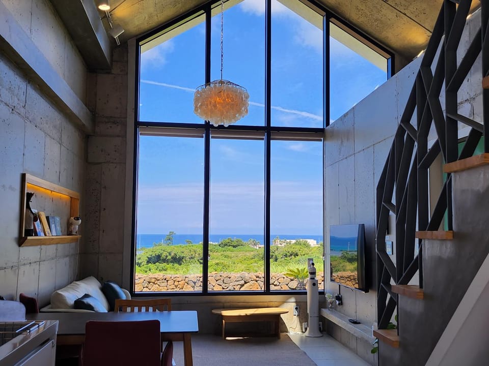 Living room, Sea view