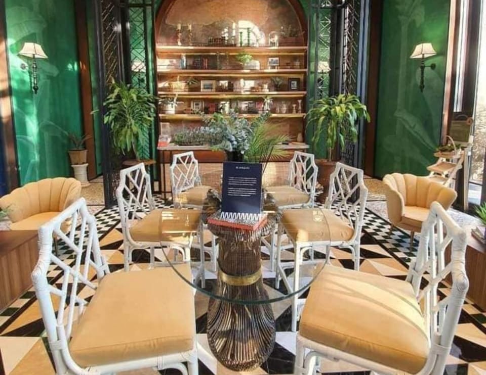 Seating area