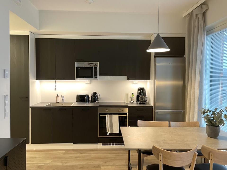 Dining area, dishwasher, minibar, pet friendly, stove, toaster, kitchen