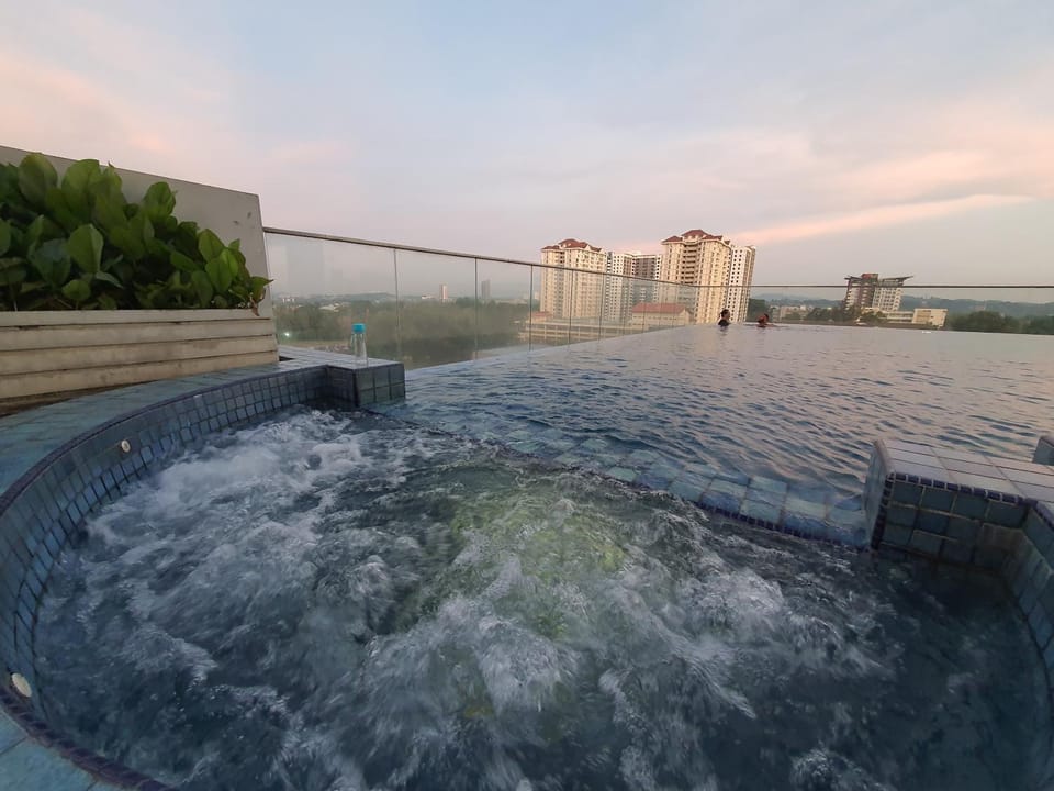 Pool view, Swimming pool