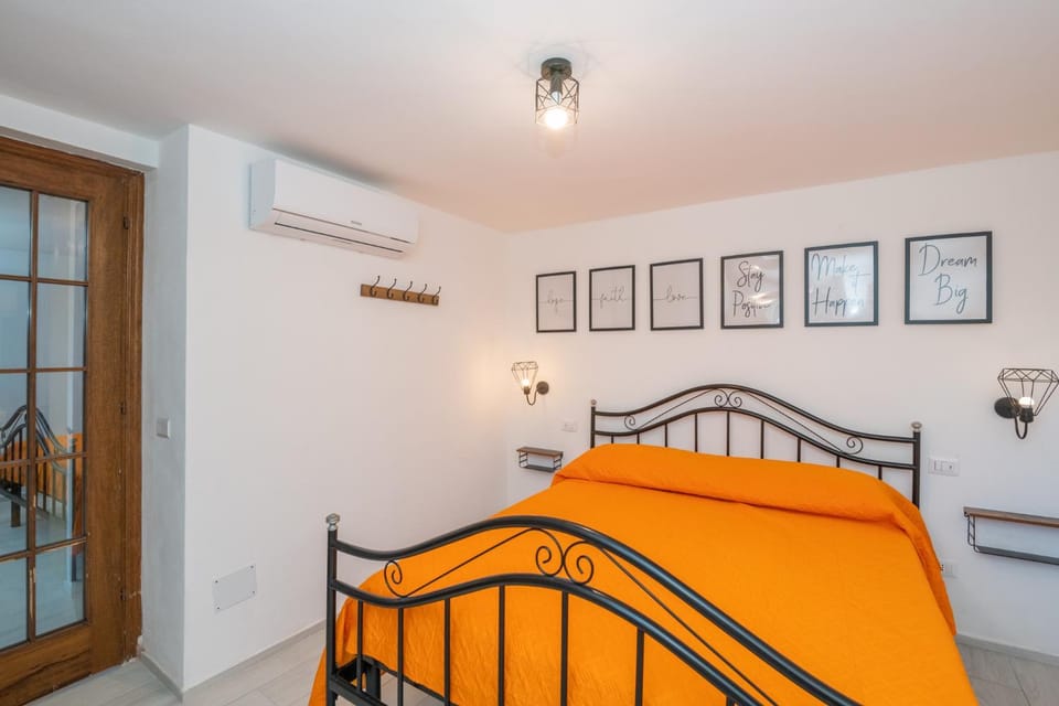 Villetta con giardino vista mare House in Campania