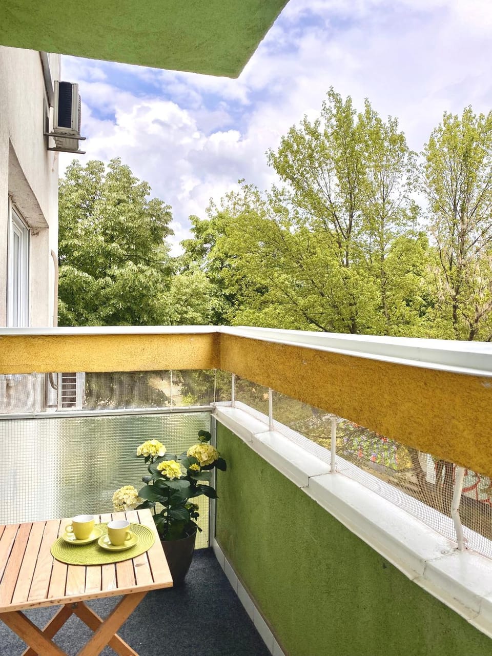 Spring, Day, Natural landscape, Garden, View (from property/room), Balcony/Terrace, Balcony/Terrace, Garden view