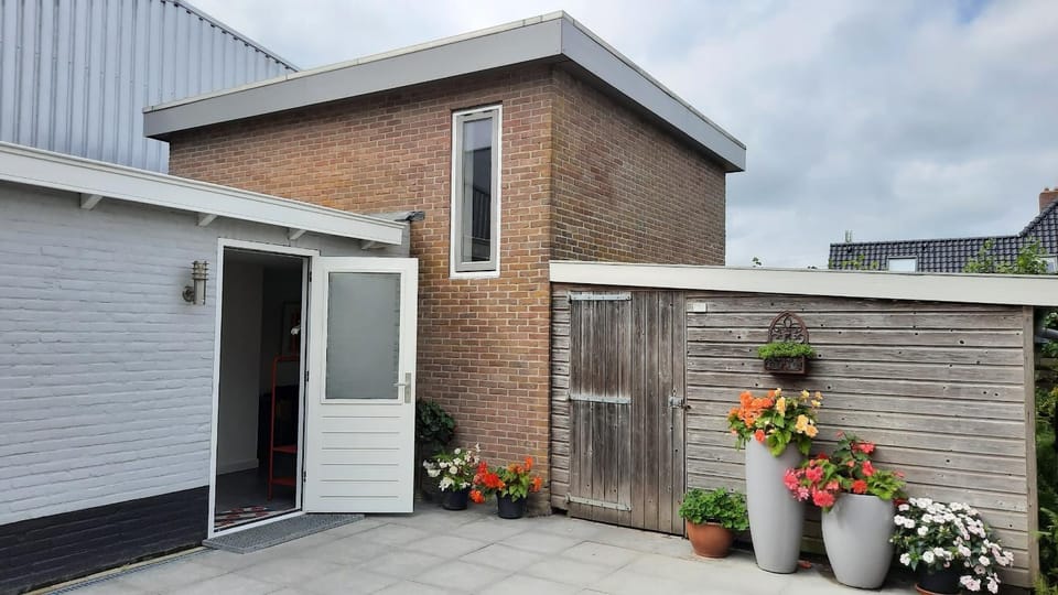 bijzondere studio op unieke, rustige locatie House in Friesland, Netherlands