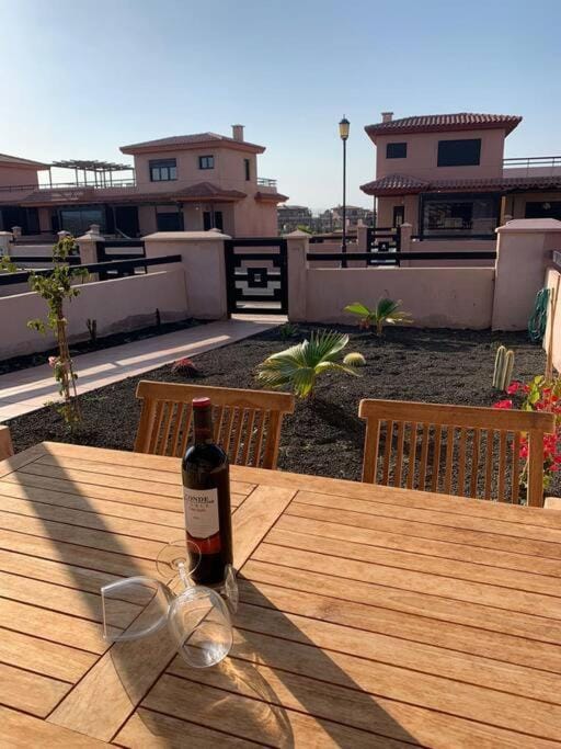Ocean Villa House in Maxorata