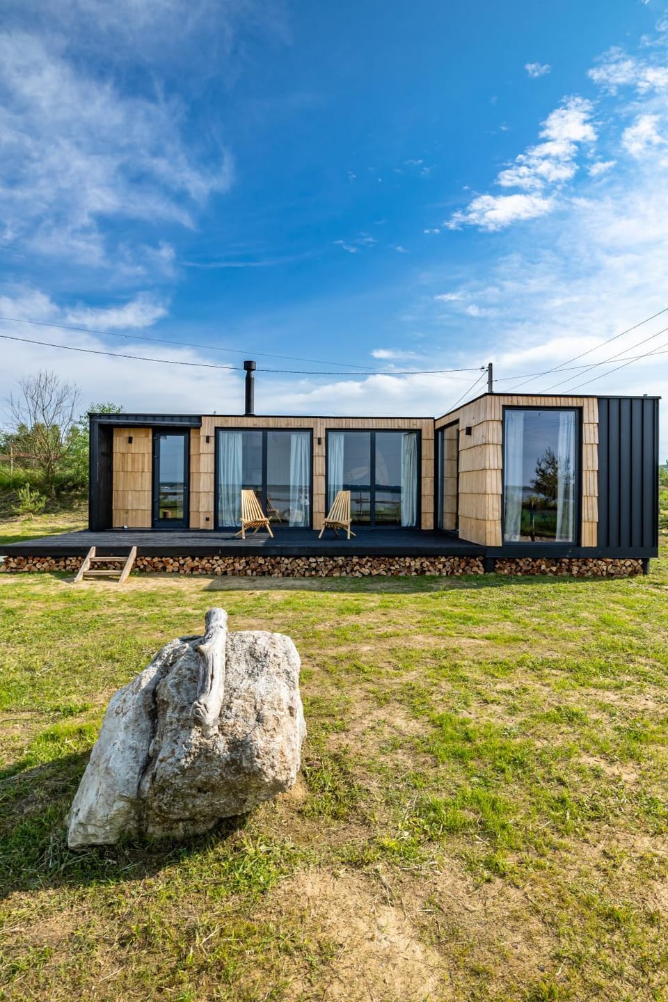 Property building, Balcony/Terrace, On site
