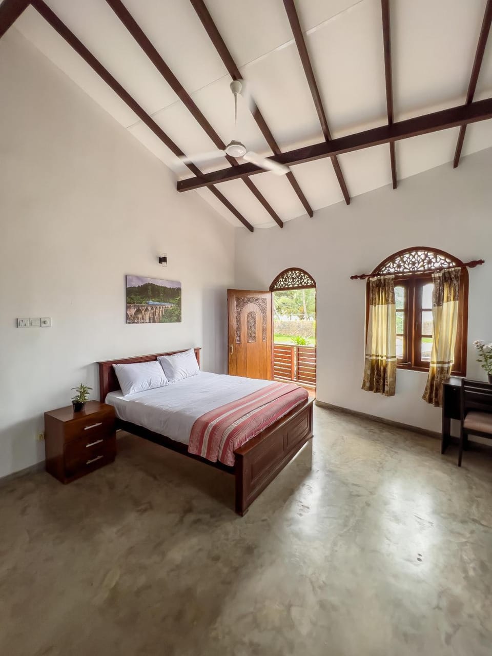 Bed, Photo of the whole room, Bedroom