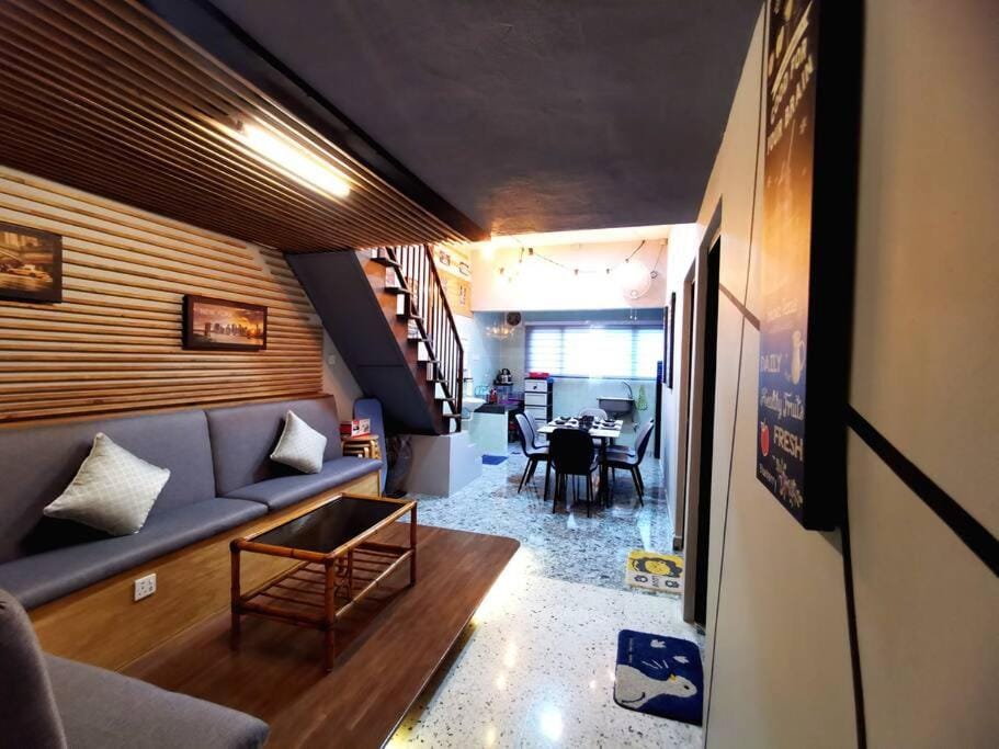 English comfort house in ipoh by SuccessWisdom度假智富 House in Ipoh