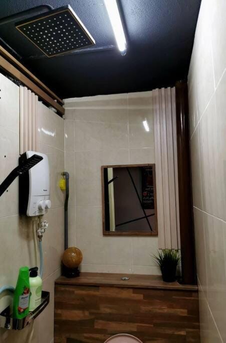 English comfort house in ipoh by SuccessWisdom度假智富 House in Ipoh