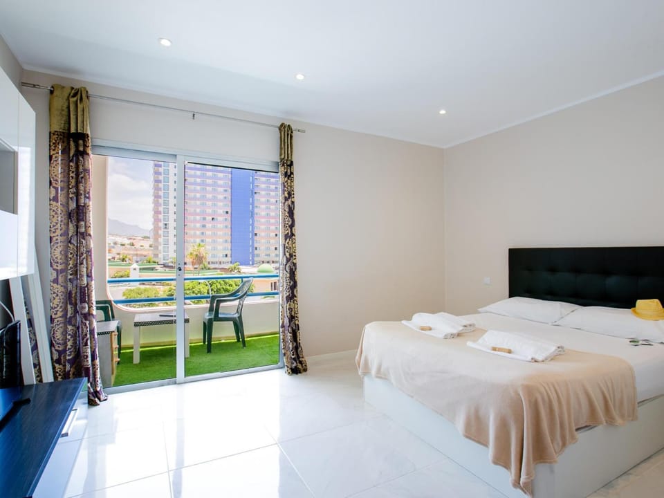 Bed, Balcony/Terrace