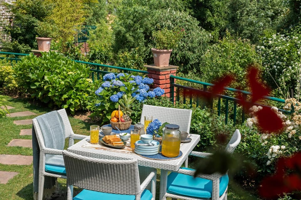 Day, Garden, Dining area, Garden view