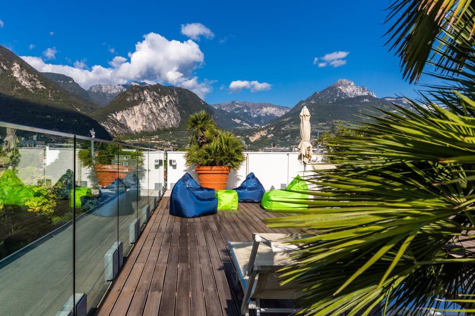 Balcony/Terrace, Internal: Not applicable to any particular room