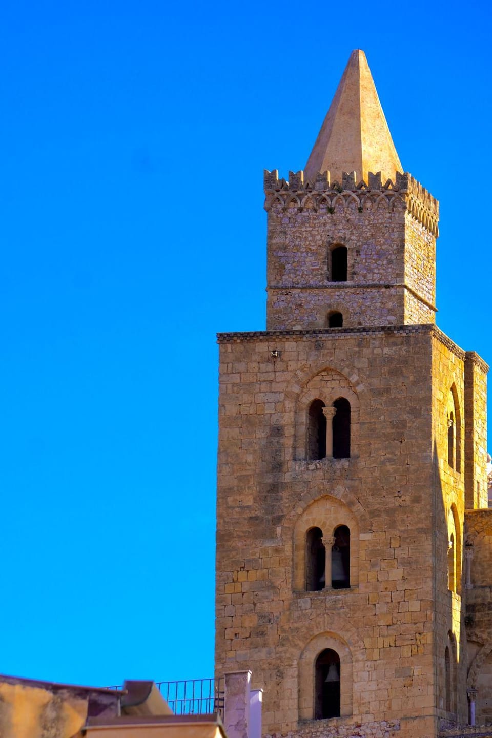 Day, Landmark view