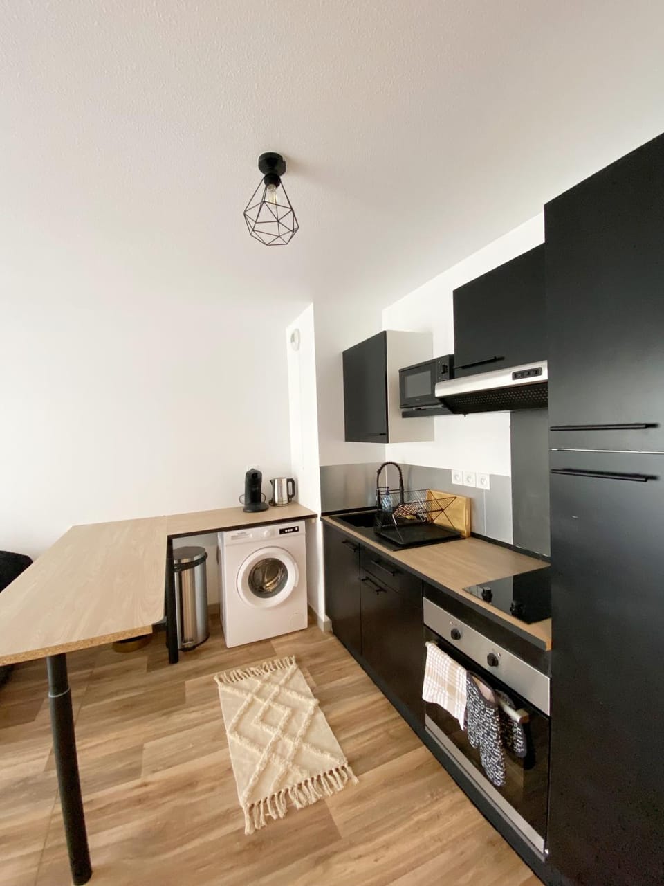 Kitchen or kitchenette, Dining area, minibar, pet friendly, stove, toaster