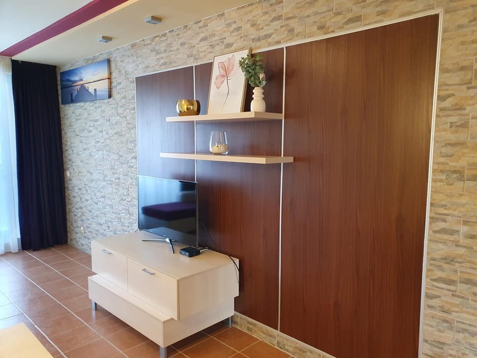 TV and multimedia, Living room