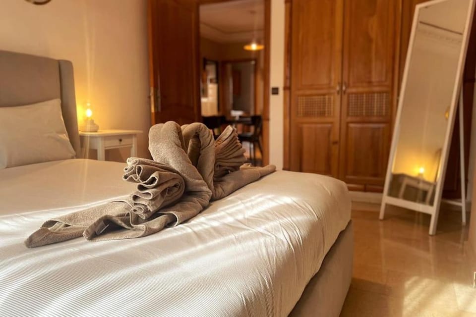 Sunny terrace & comfy beds in Marrakech Apartment in Marrakesh