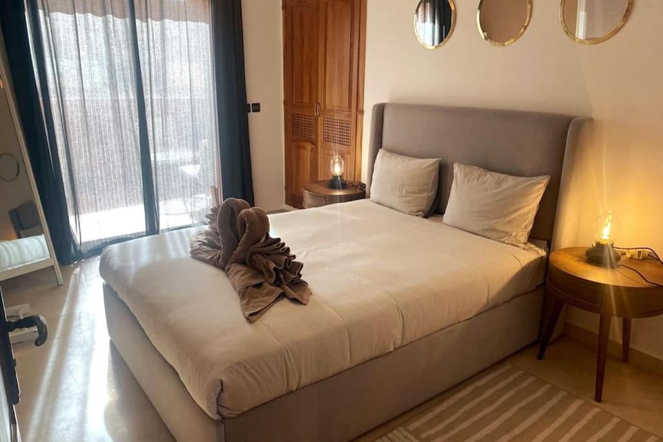 Sunny terrace & comfy beds in Marrakech Apartment in Marrakesh