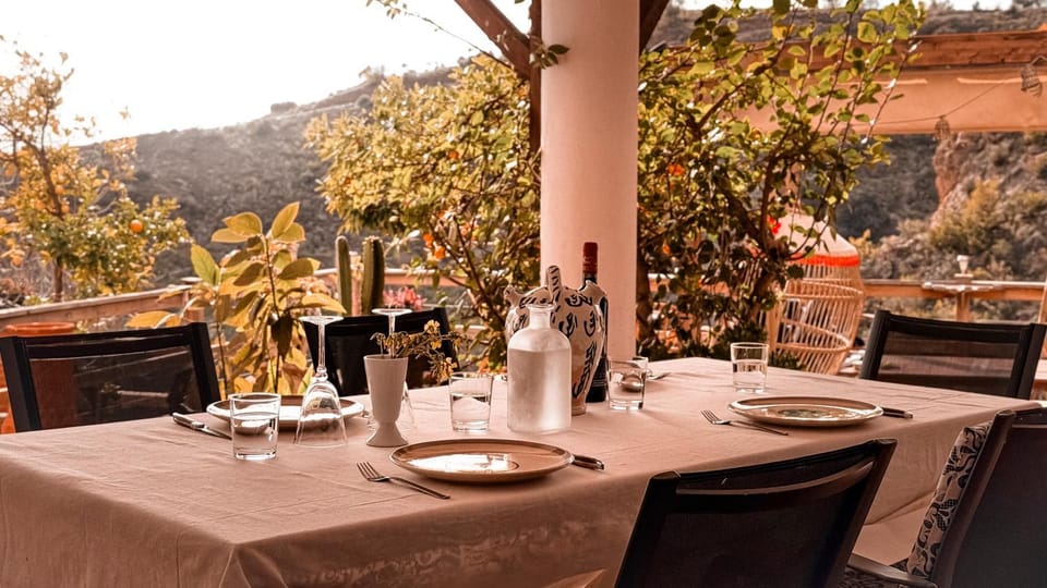 Day, Natural landscape, Dining area
