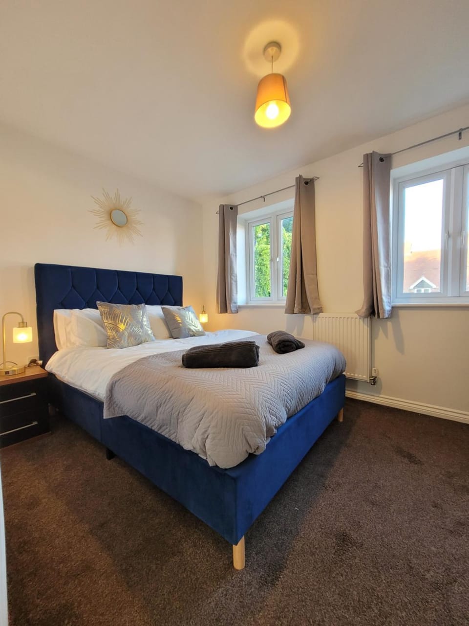 Bed, Photo of the whole room, Bedroom
