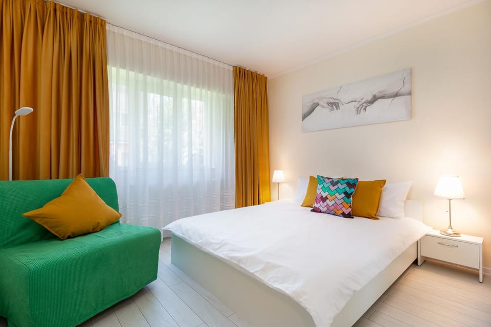 Bed, Photo of the whole room, Bedroom