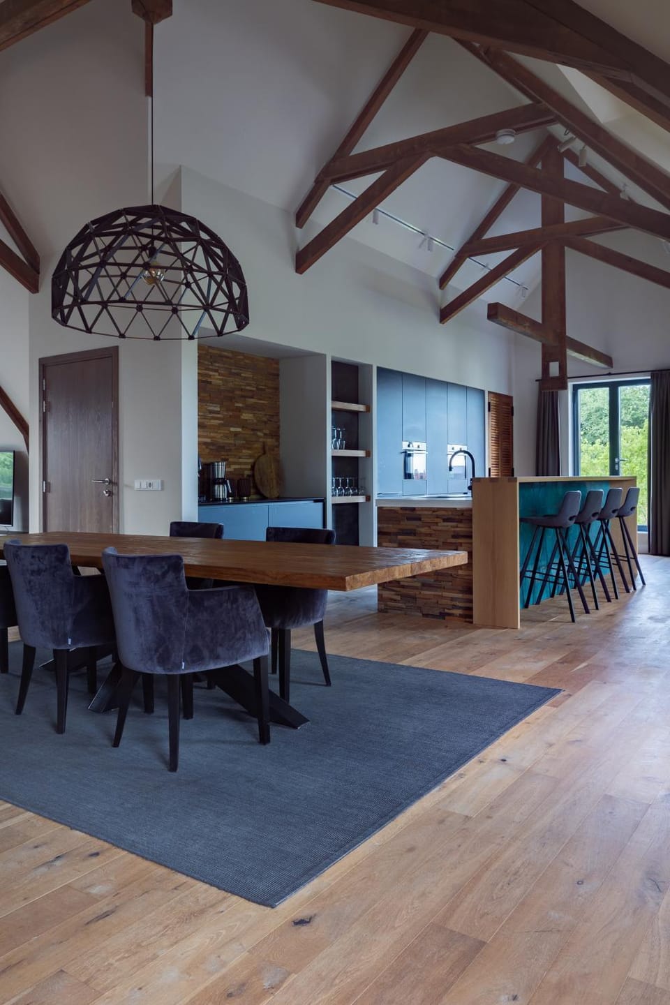 Seating area, Dining area