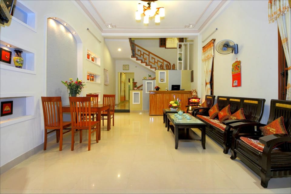 Garden, Balcony/Terrace, Lobby or reception, Decorative detail, Beach, Garden view, Street view, Family