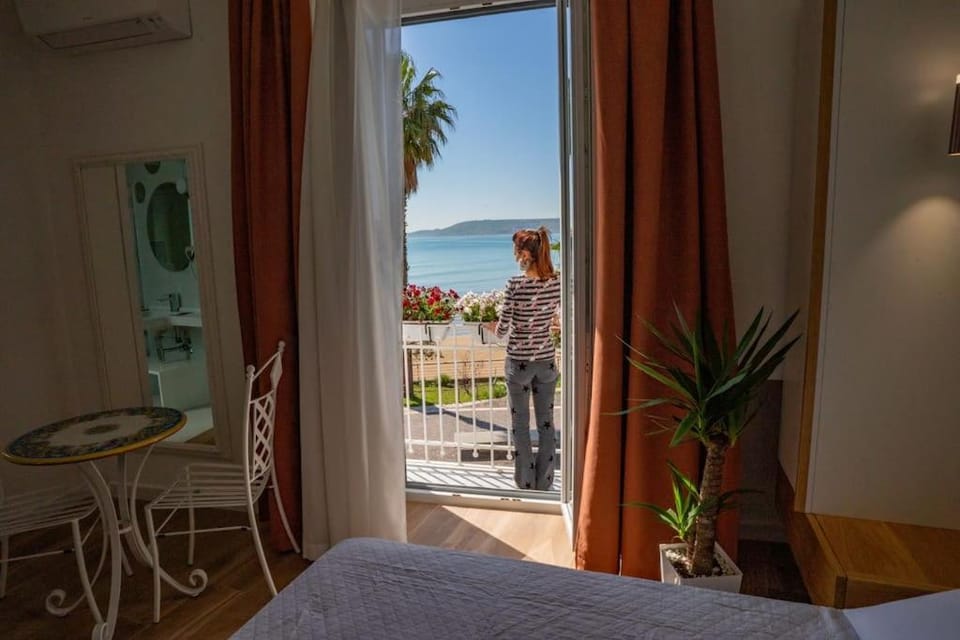 AquaMar Bed and Breakfast Bed and Breakfast in Crotone