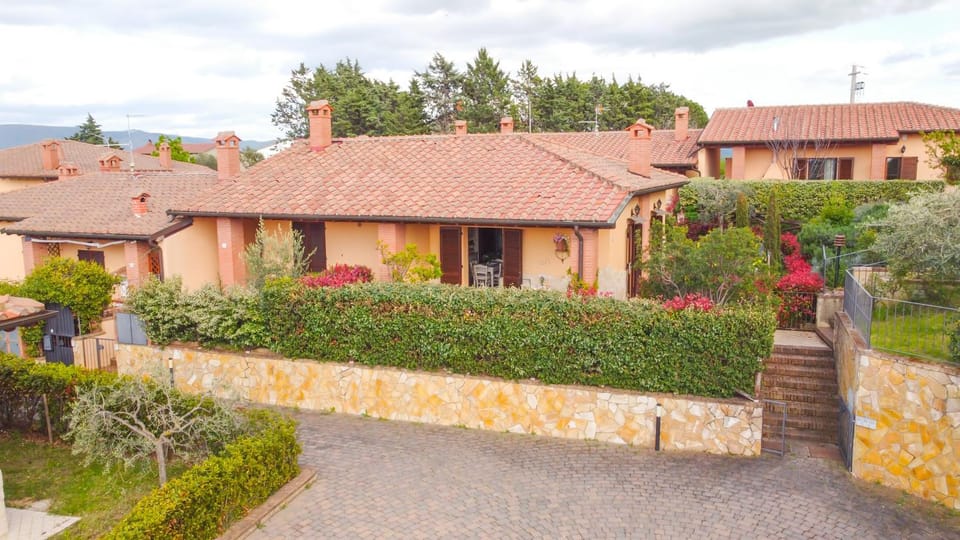 Property building, Garden, Garden view