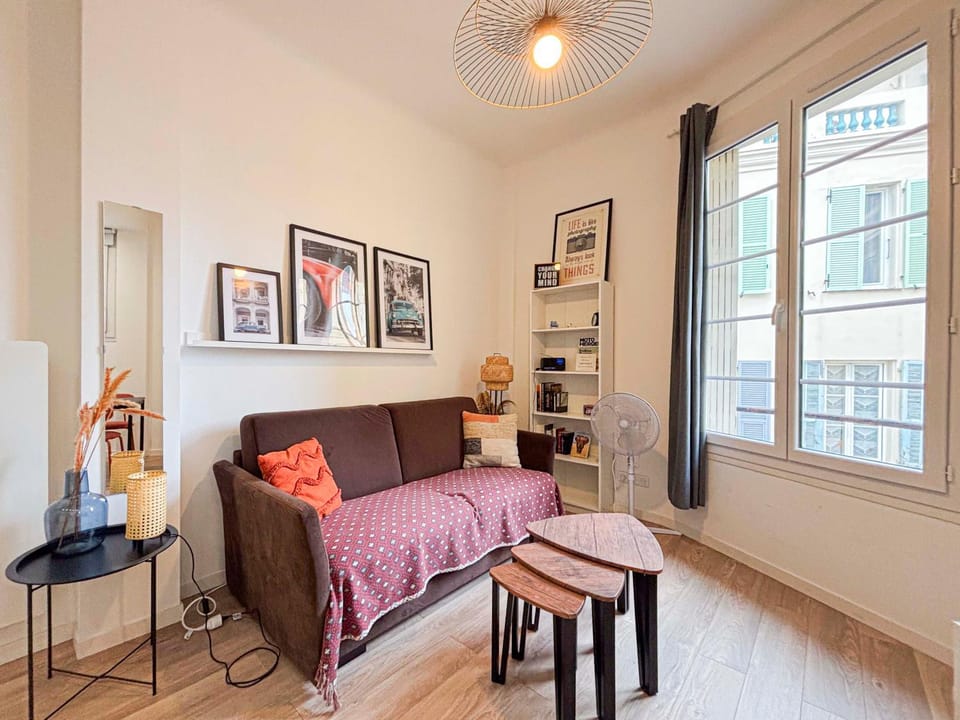 Cosy 2 pieces rénové, Proche mer, 4 pers Apartment in Nice