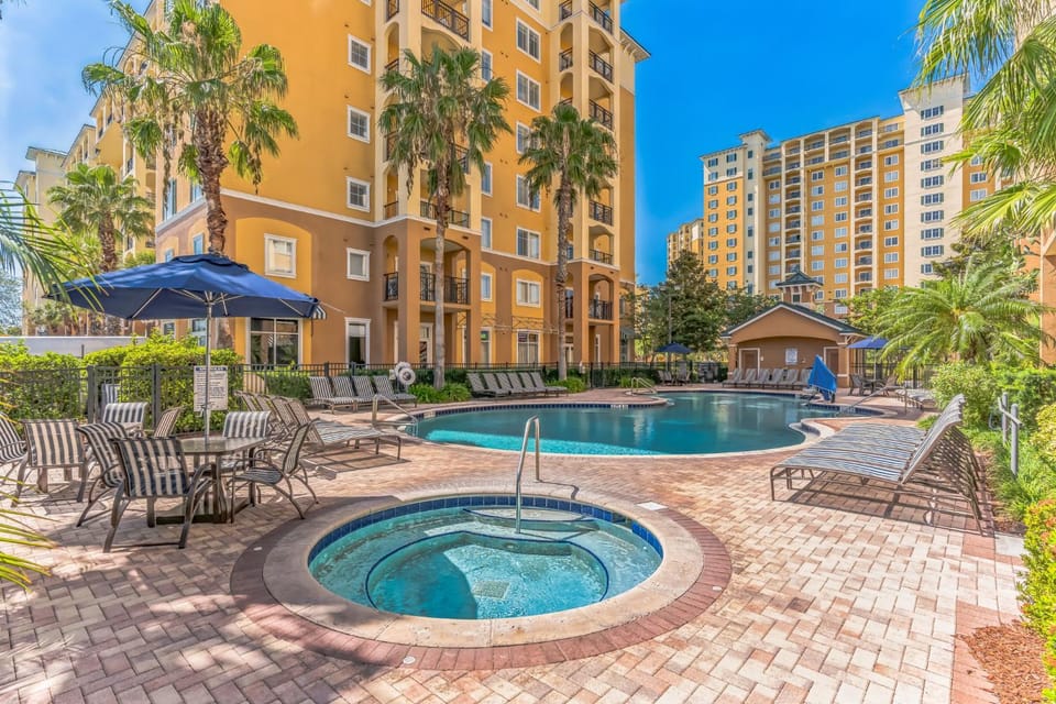 Swimming pool, Swimming pool, sunbed