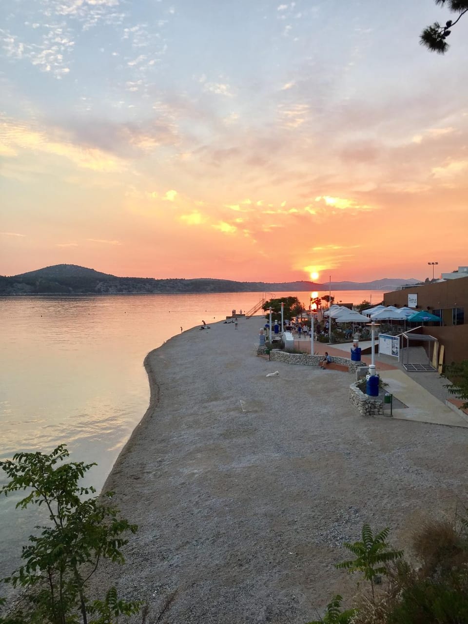 Nearby landmark, Neighbourhood, Natural landscape, Other, Beach